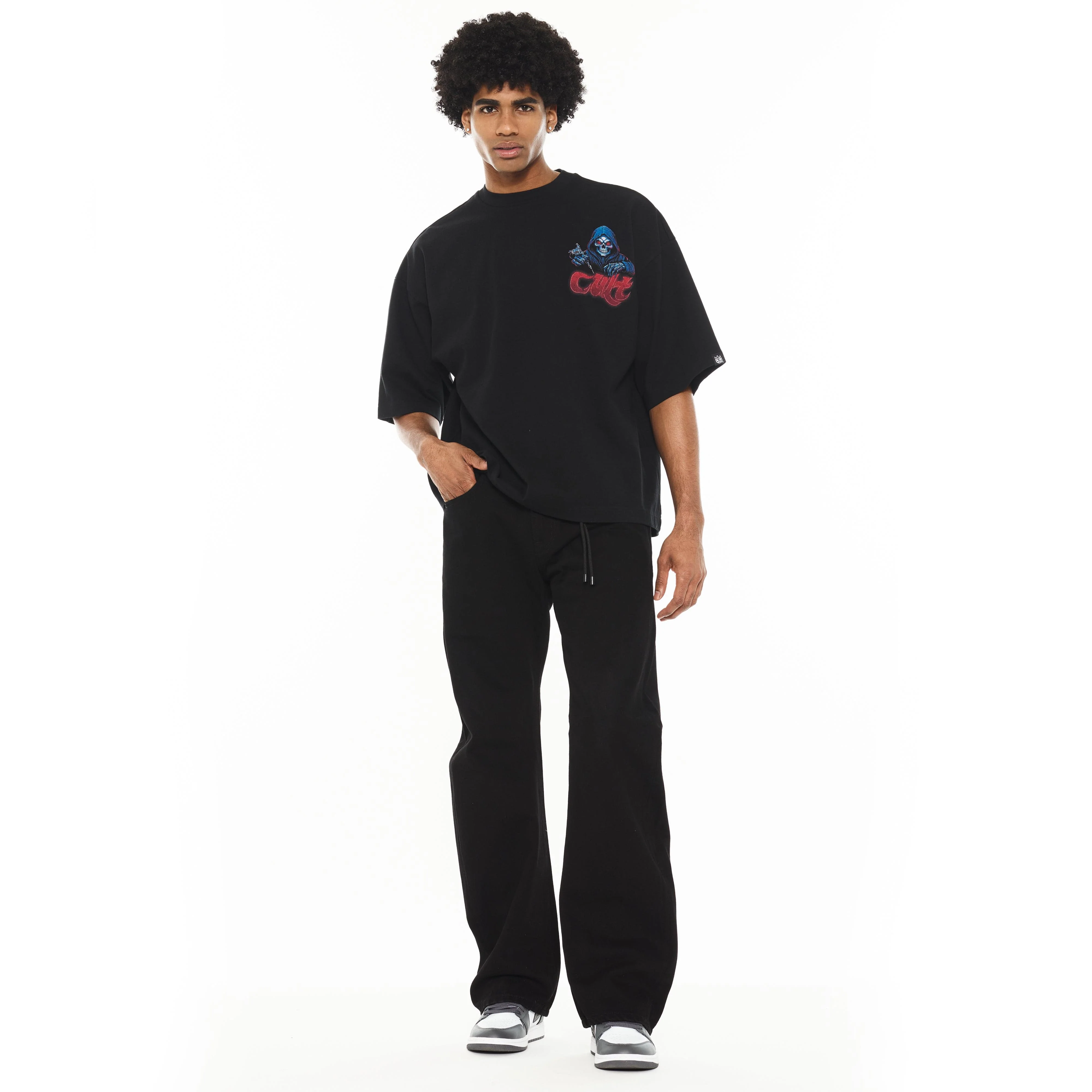 Cult's Oversized Heavyweight Boxy Fit Short Sleeve Crew Neck Tee "Epic Shit" in Black - Image 4