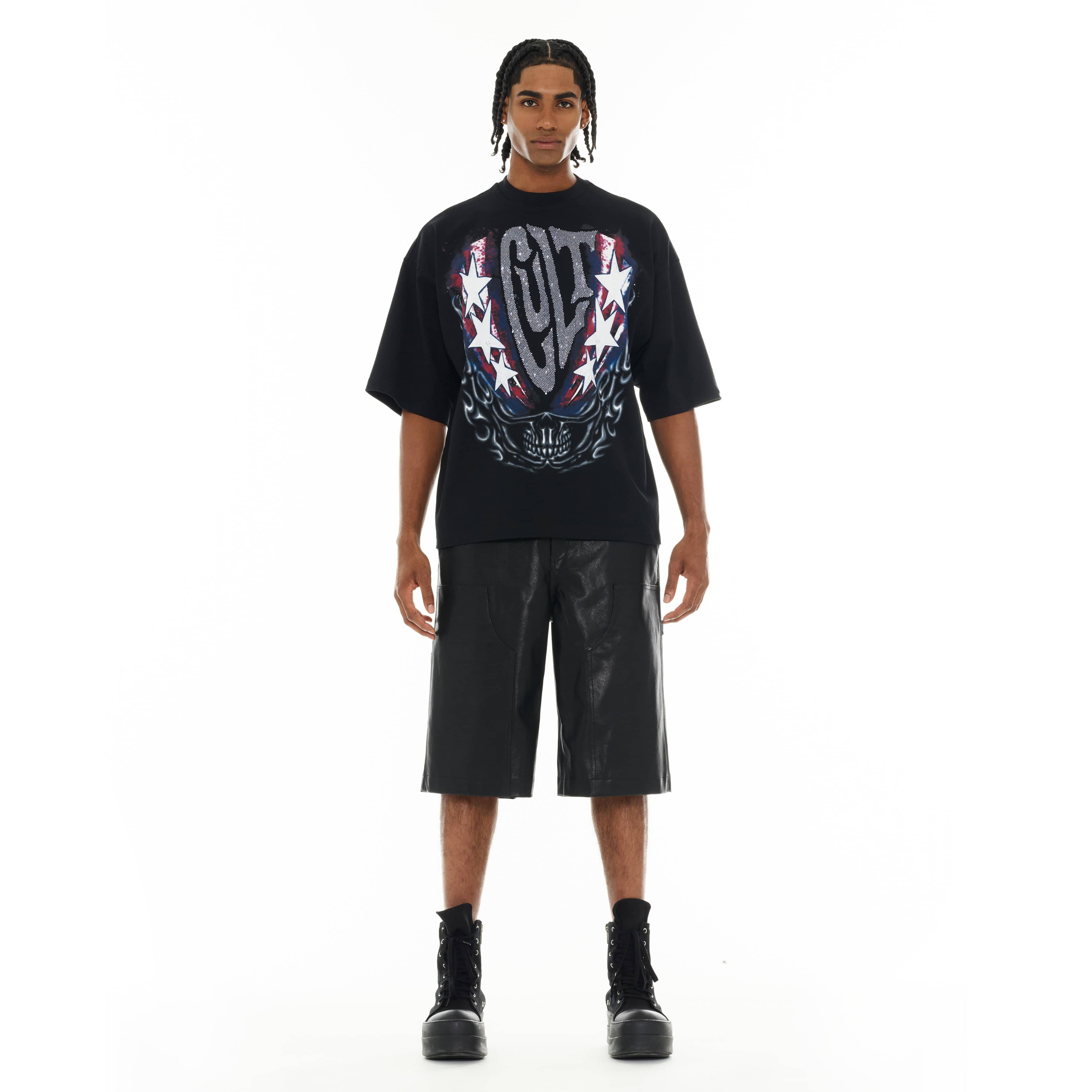 Cult's Oversized Short Sleeve Crew Neck Tee "Living The Dream" in Black - Image 4