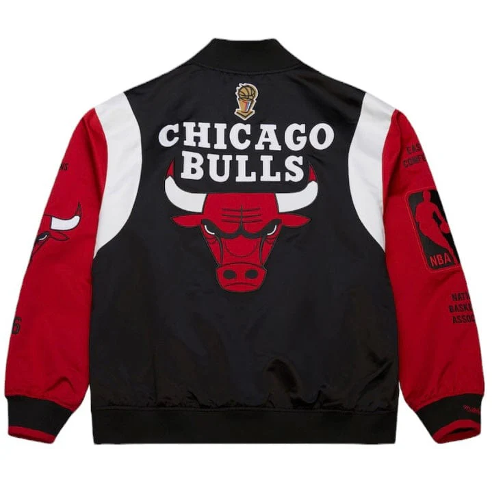 Mitchell & Ness Chicago Bulls Team Origins Satin Full-Snap Jacket (Black) - Image 2