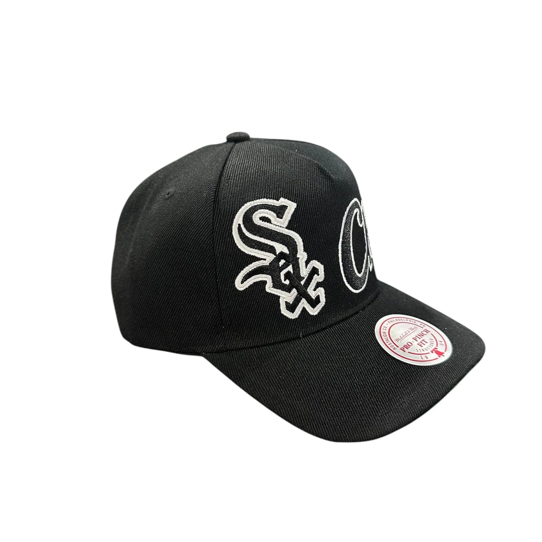 Mitchell & Ness MLB Chicago White Sox Busted Pro Snapback (Black) - Image 2