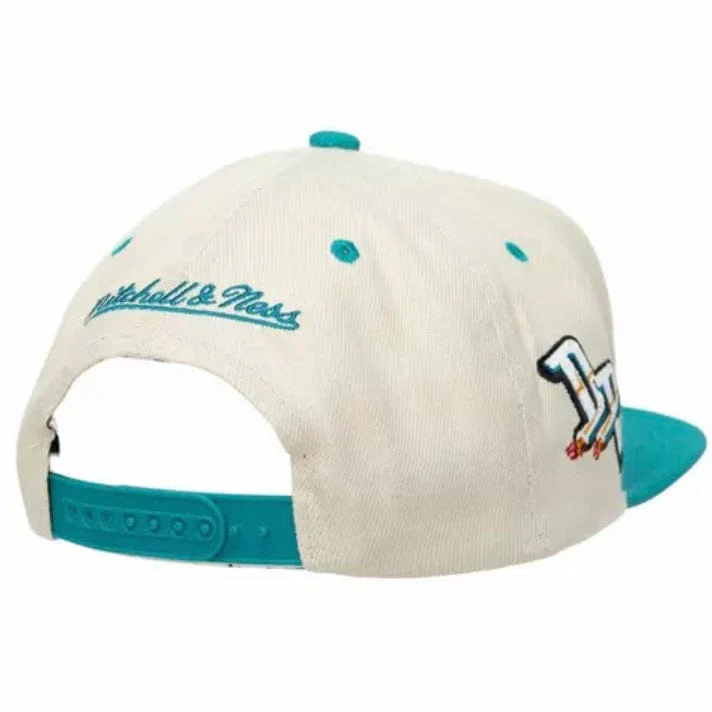 Mitchell & Ness NBA Detroit Pistons Sail 2 Tone Hwc Snapback (Off White/Teal) - Image 2