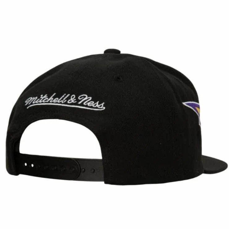 Mitchell & Ness NBA Los Angeles Lakers Double Trouble Snapback (Black) - Image 2