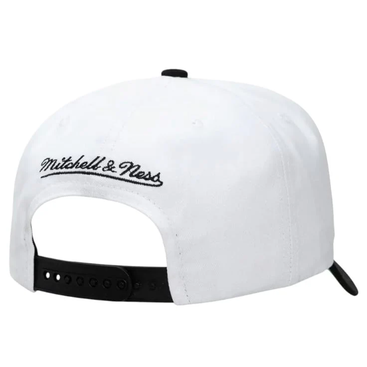 Mitchell & Ness NBA Playoffs Finals Snapback (White/Black) - Image 2
