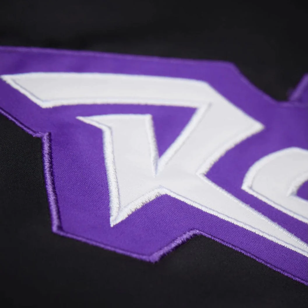 Mitchell & Ness Toronto Raptors Team Origins Satin Full-Snap Jacket (Black) - Image 3