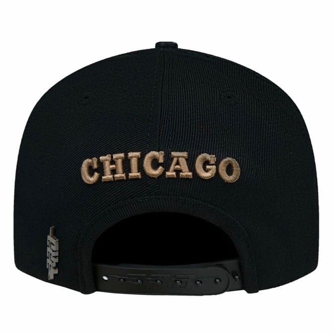 Pro Standard Chicago Bulls Side Patch Wool Snapback (Black/Red) - Image 5